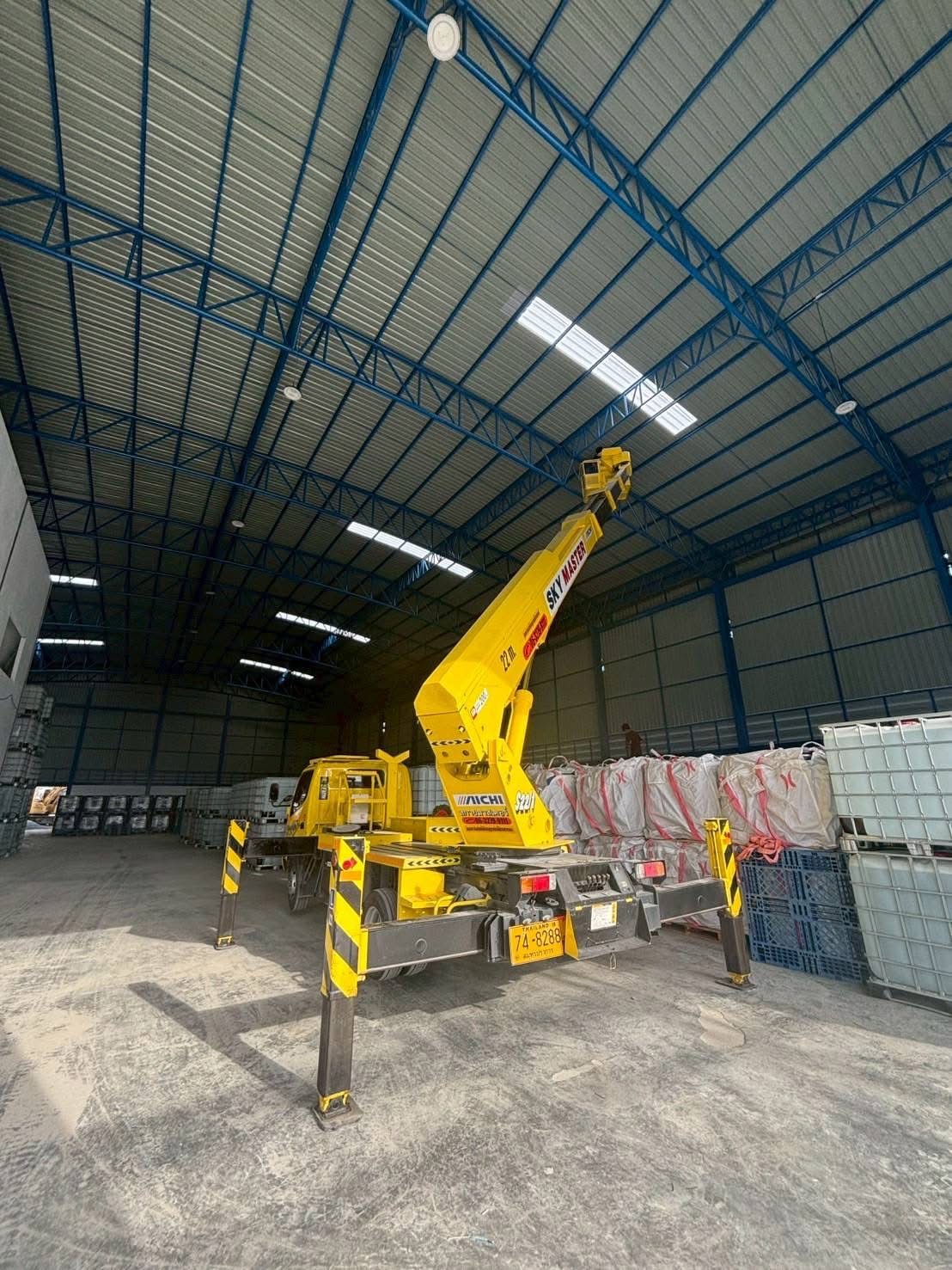 บริการรถกระเช้า