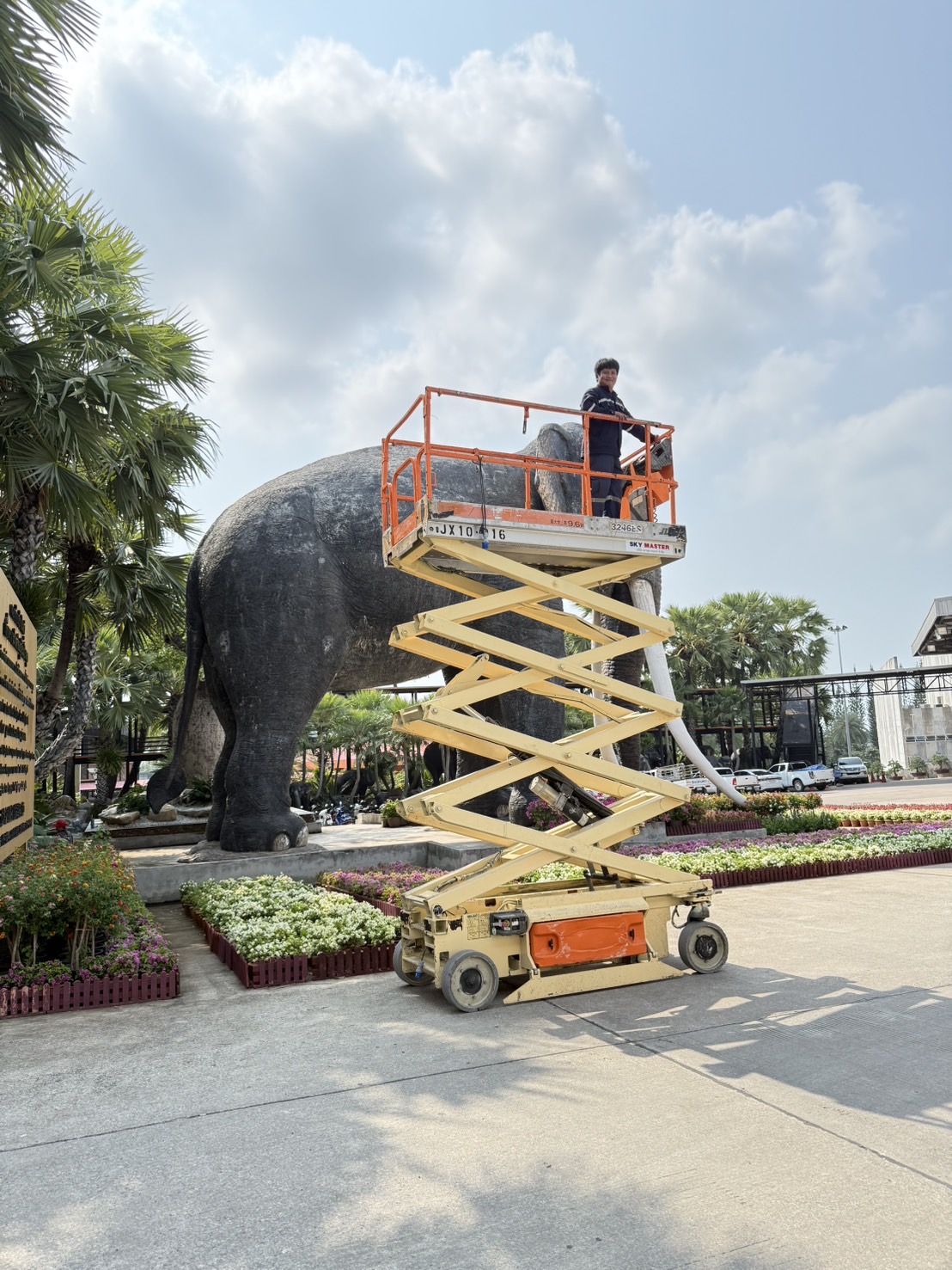 x lift ขนาดเล็ก