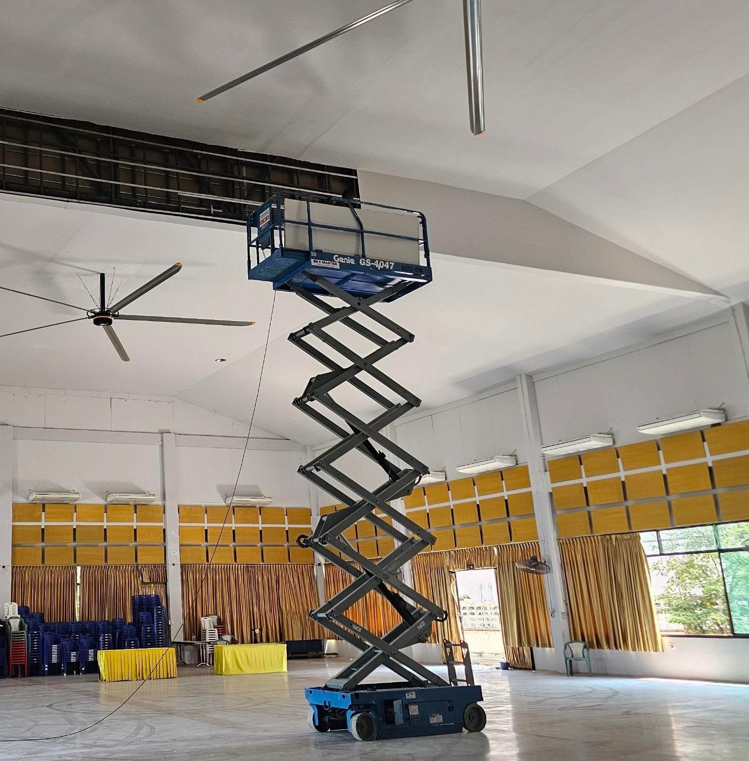 รถ X-lift มือสอง รถ X-lift มือสอง