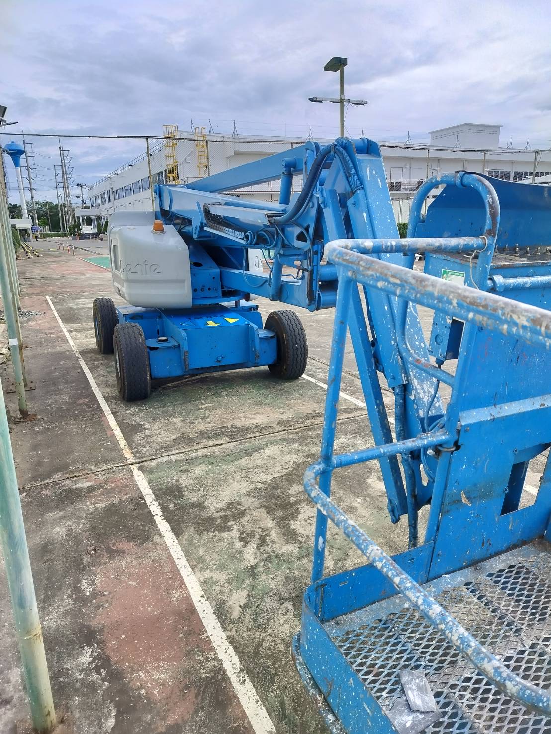 ขายรถกระเช้ามือสอง