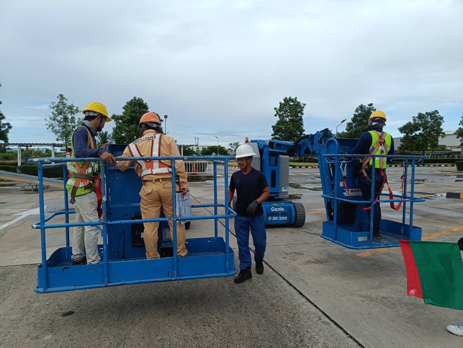 รถกระเช้ามือสอง