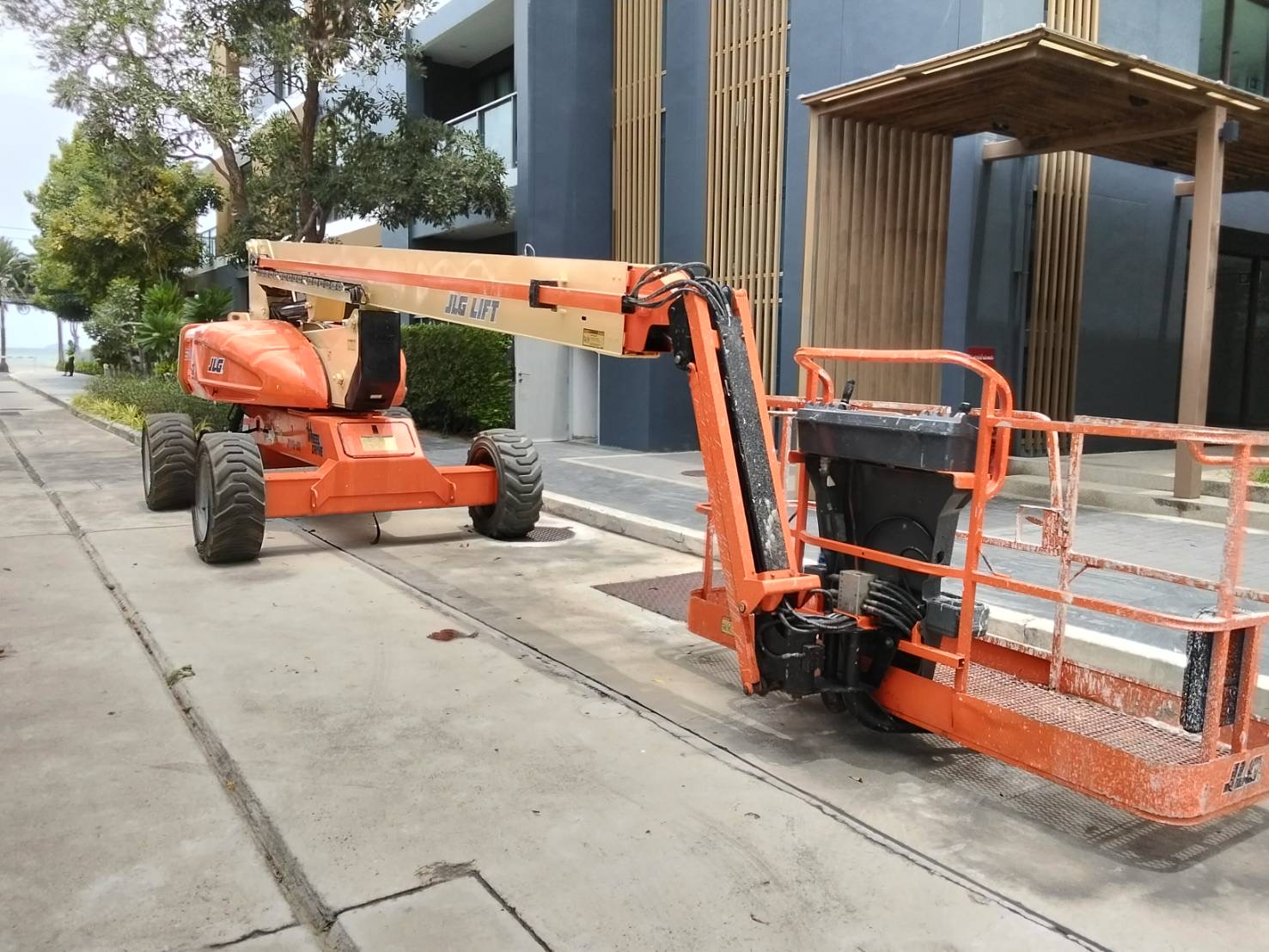 รีวิวรถกระเช้าไฟฟ้ามือสอง รีวิวรถกระเช้าไฟฟ้ามือสอง