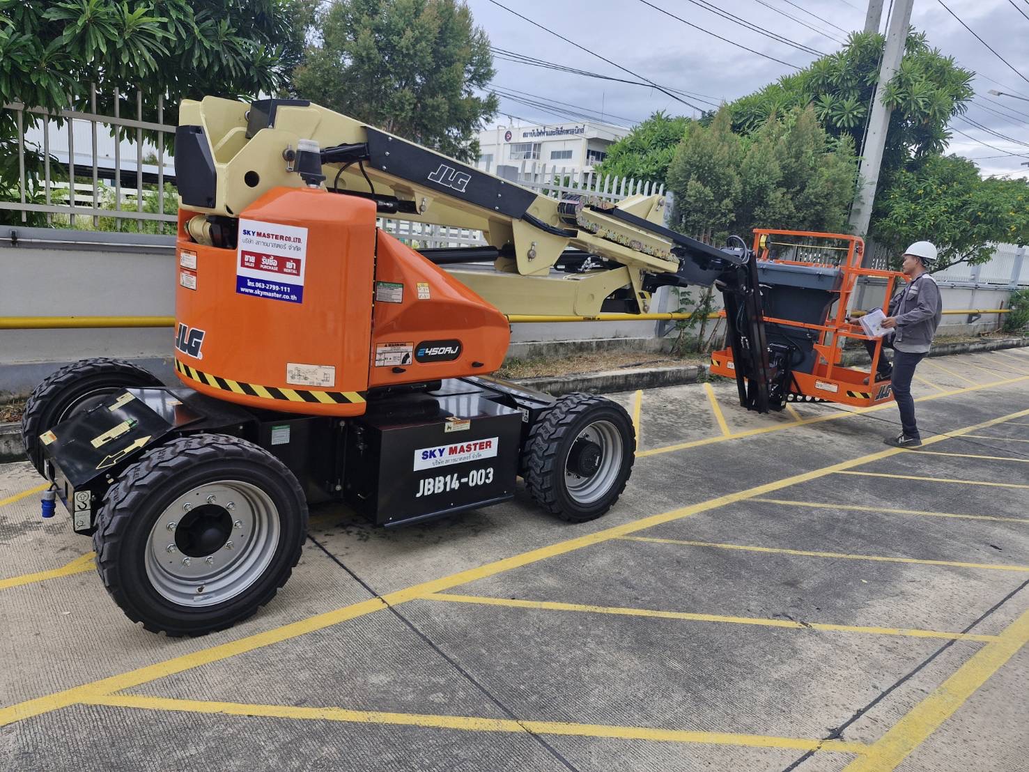 รถกระเช้าไฟฟ้ามือสอง รถกระเช้าไฟฟ้ามือสอง