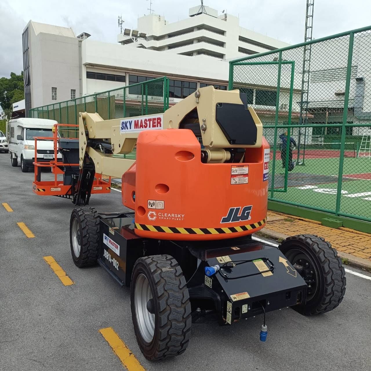 ราคา รถกระเช้าไฟฟ้า 4 ล้อมือสอง