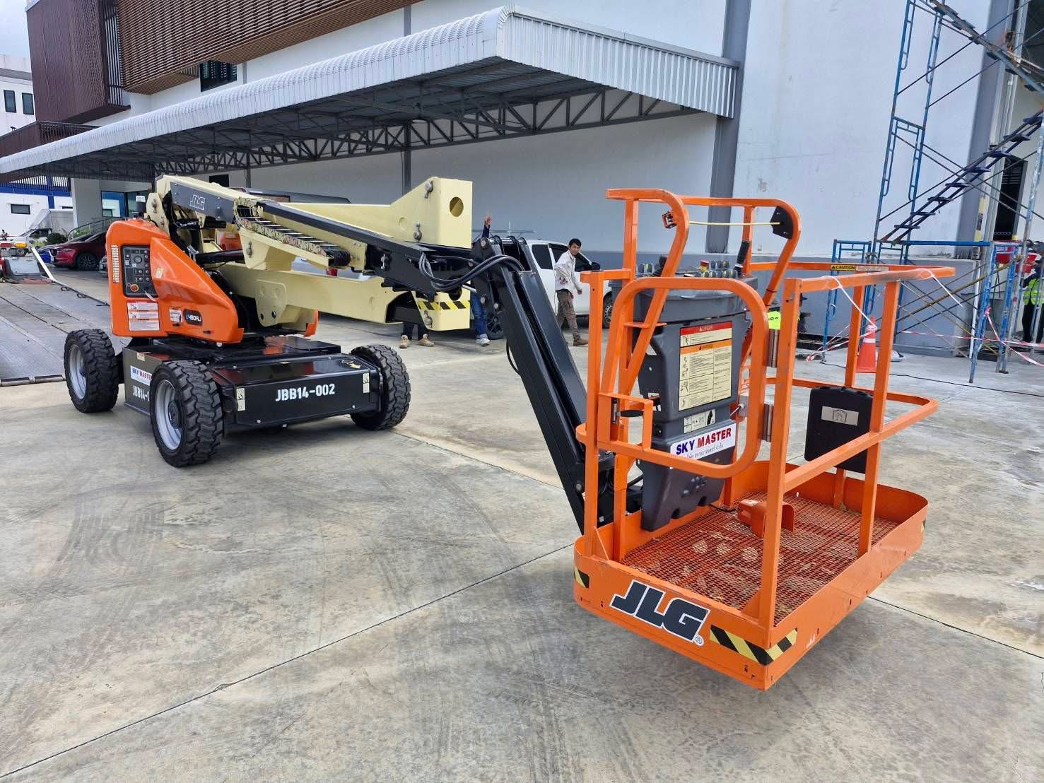 ราคา รถกระเช้าไฟฟ้า 4 ล้อมือสอง