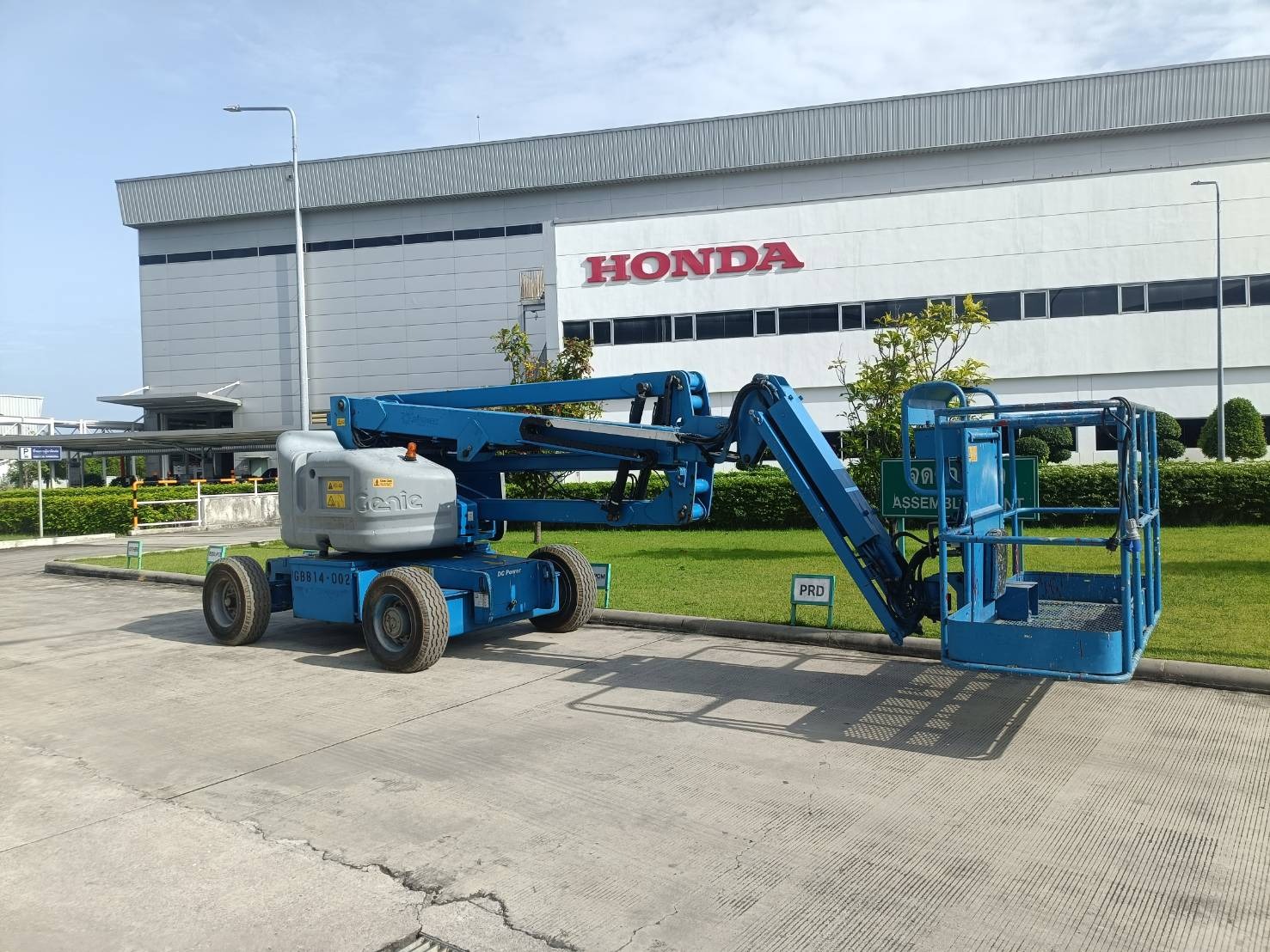 จํา หน่าย รถกระเช้าไฟฟ้า มือสอง