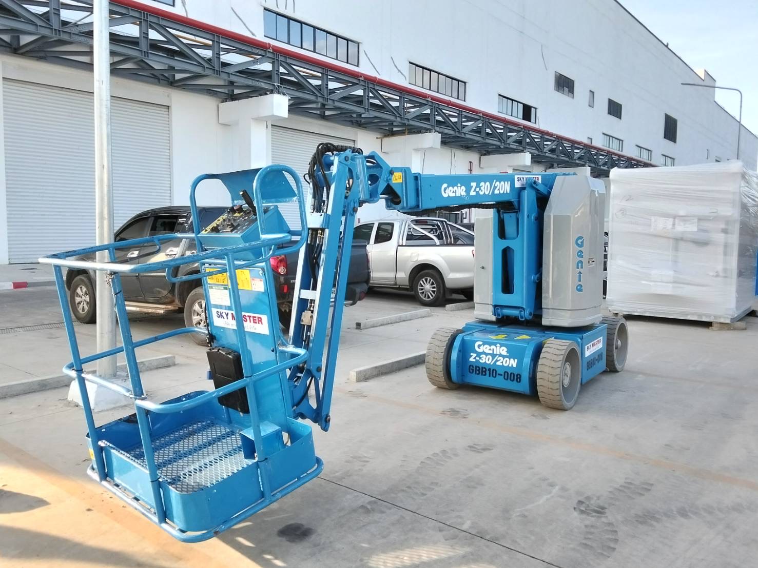 ราคา รถกระเช้าไฟฟ้า 4