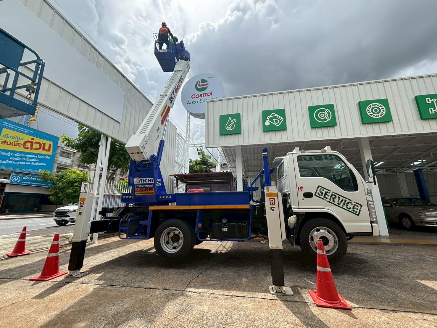 กระเช้าเครน