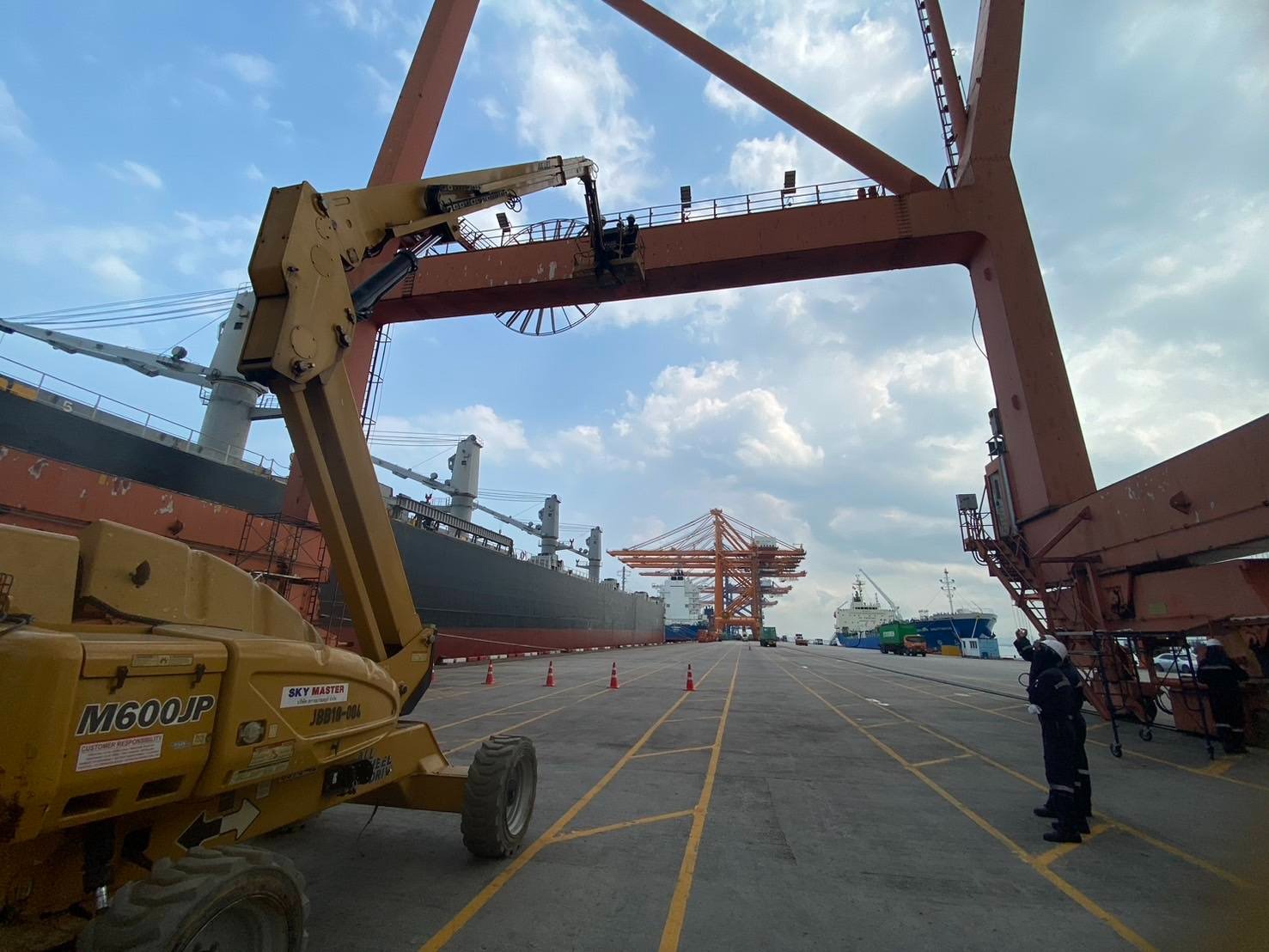 กระเช้าซ่อมบำรุง