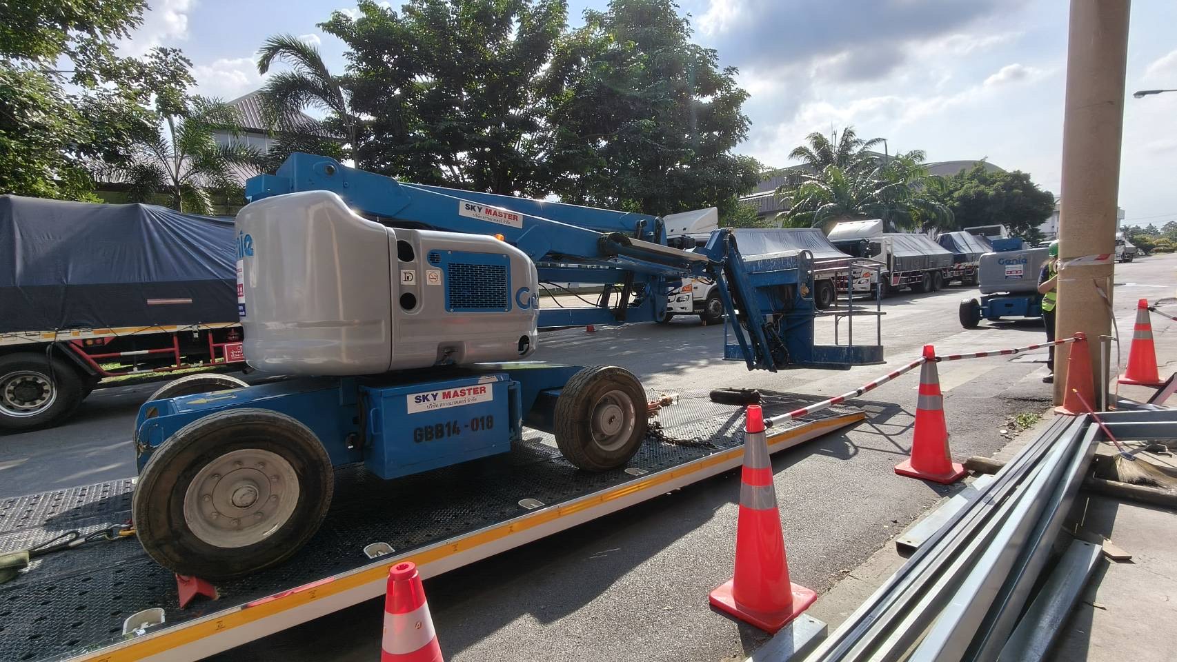 กระเช้าติดป้าย