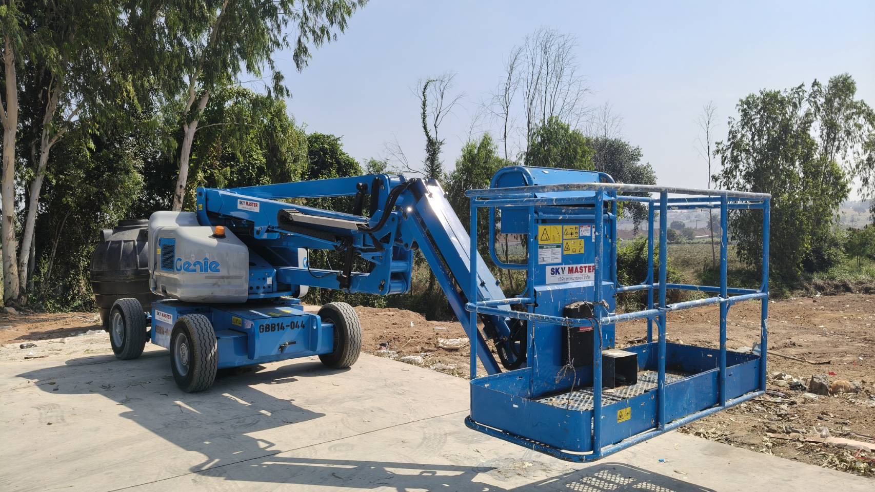 รถกระเช้าไฟฟ้า