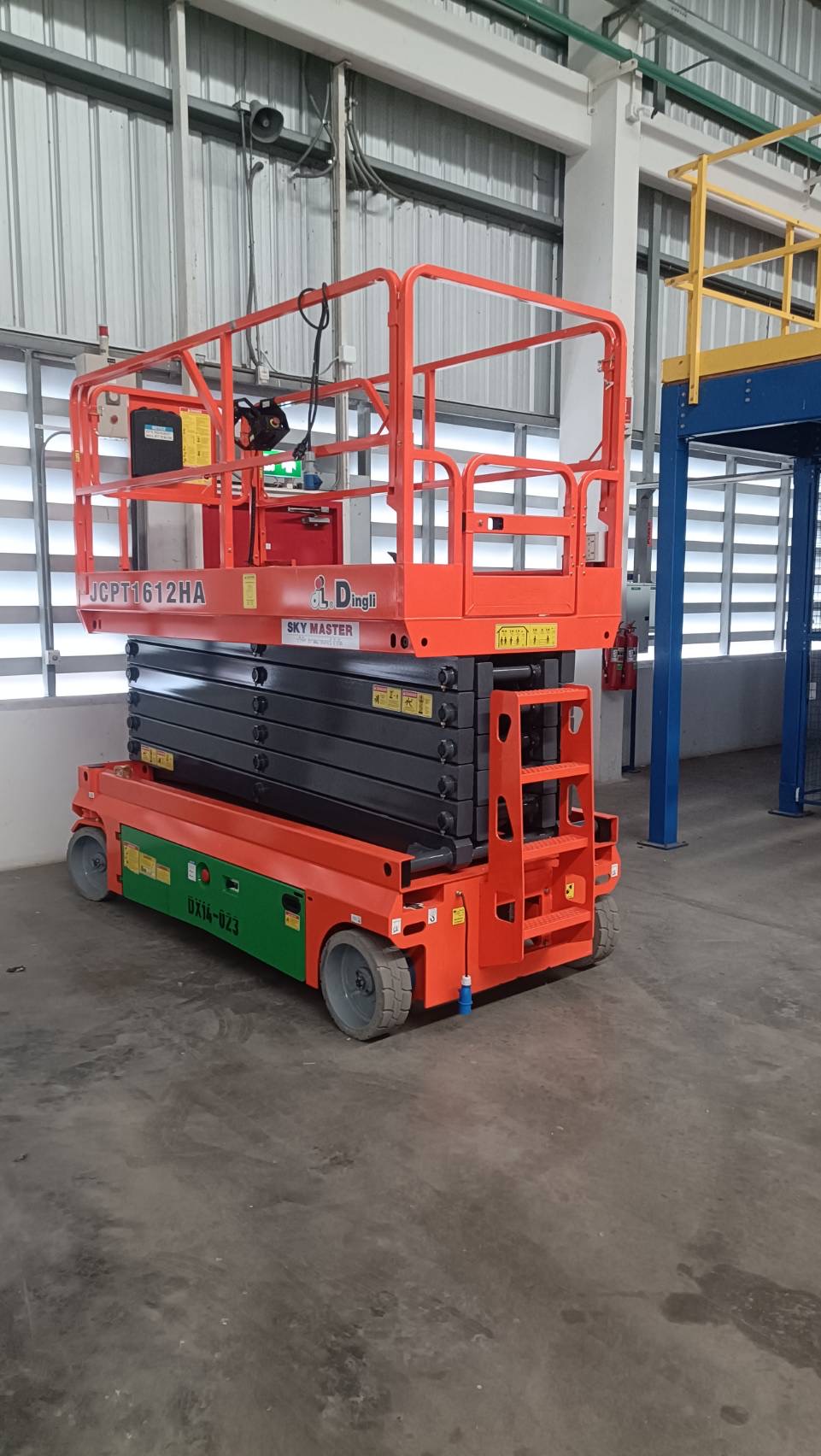 scissors lift